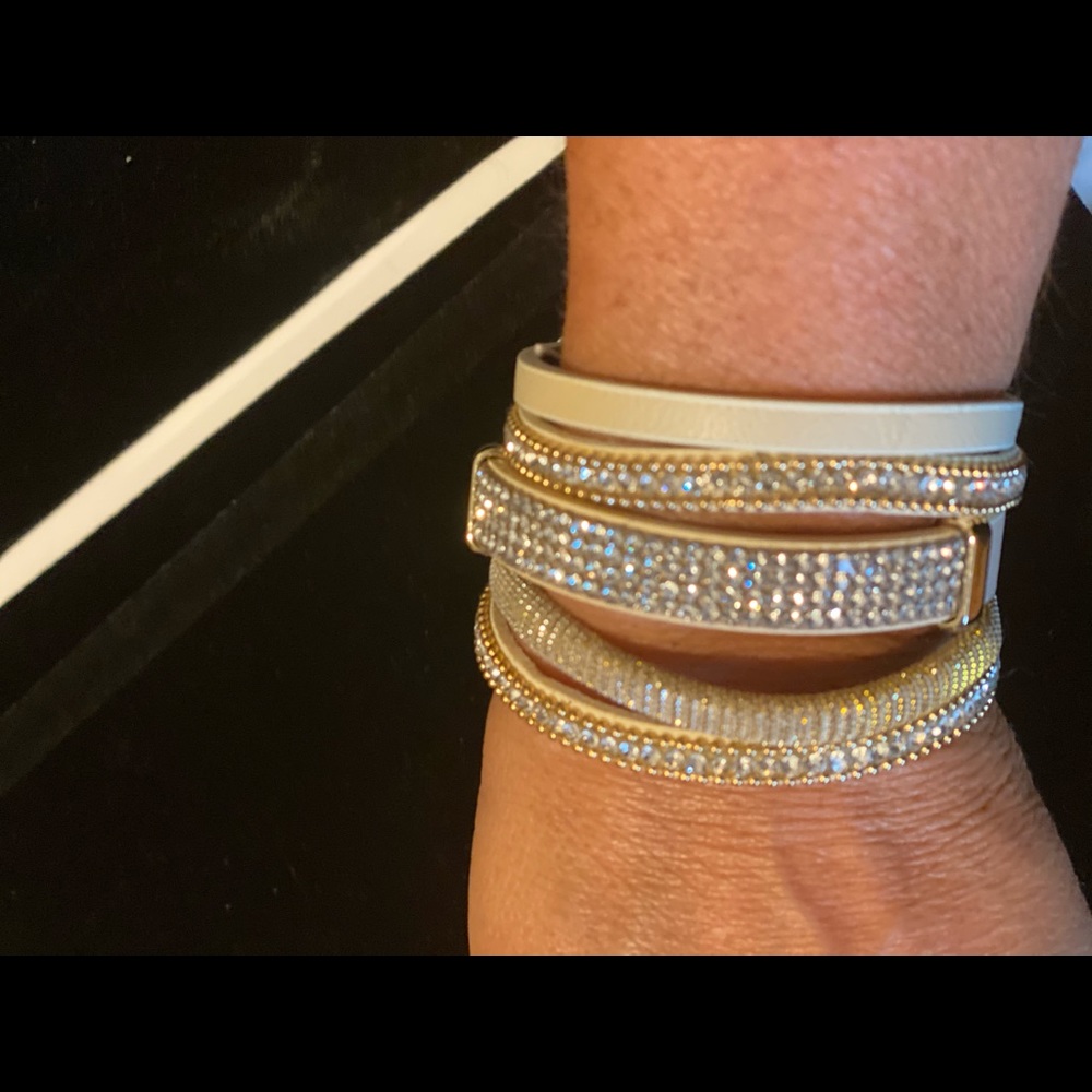 Bracelet - Picture 2 of 4